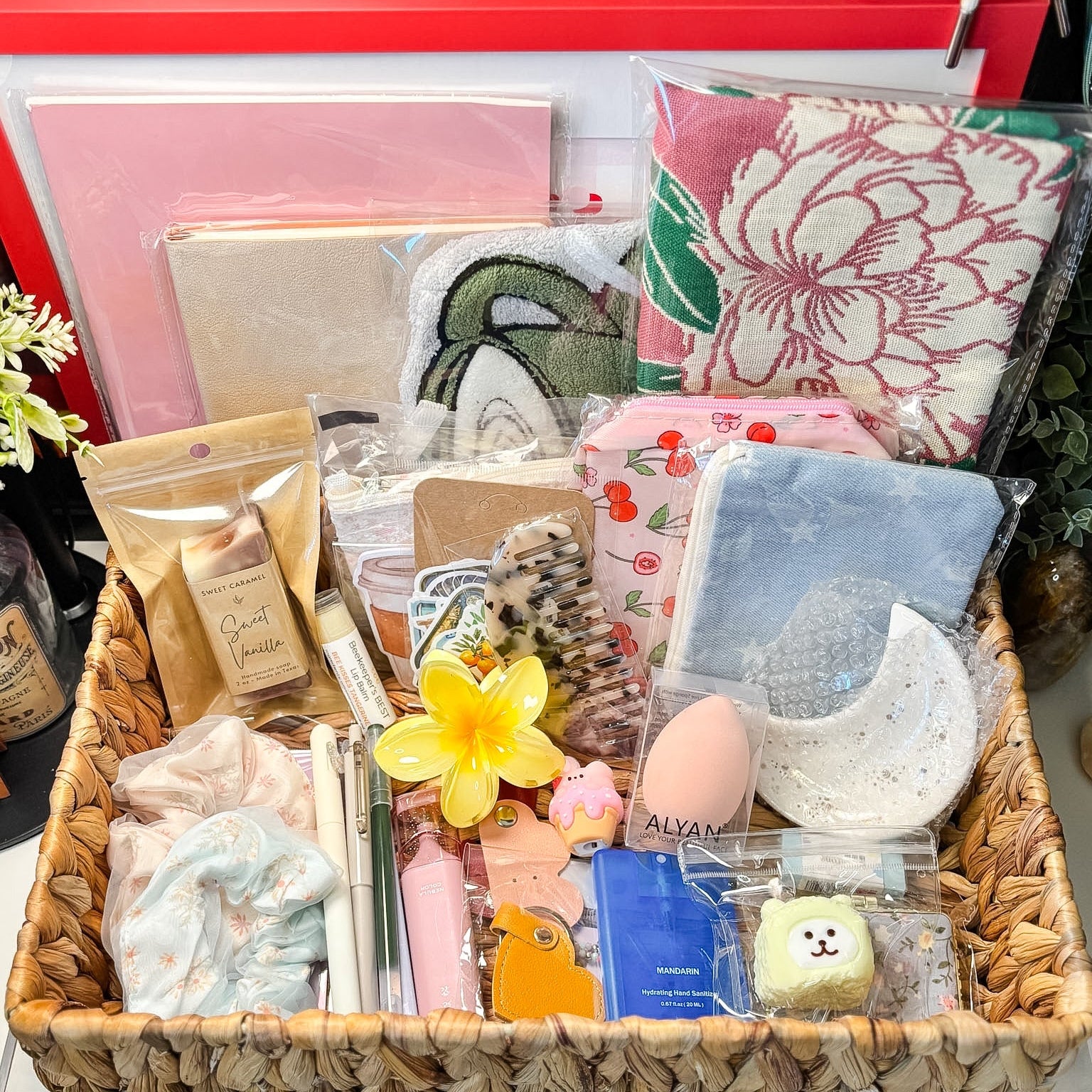 Darling Essentials Scoop - NON CHARACTER