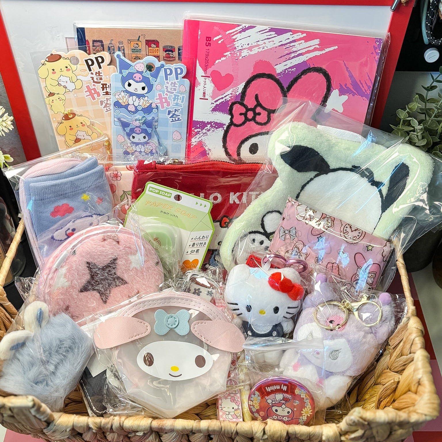 Darling Characters Scoop – CHARACTER