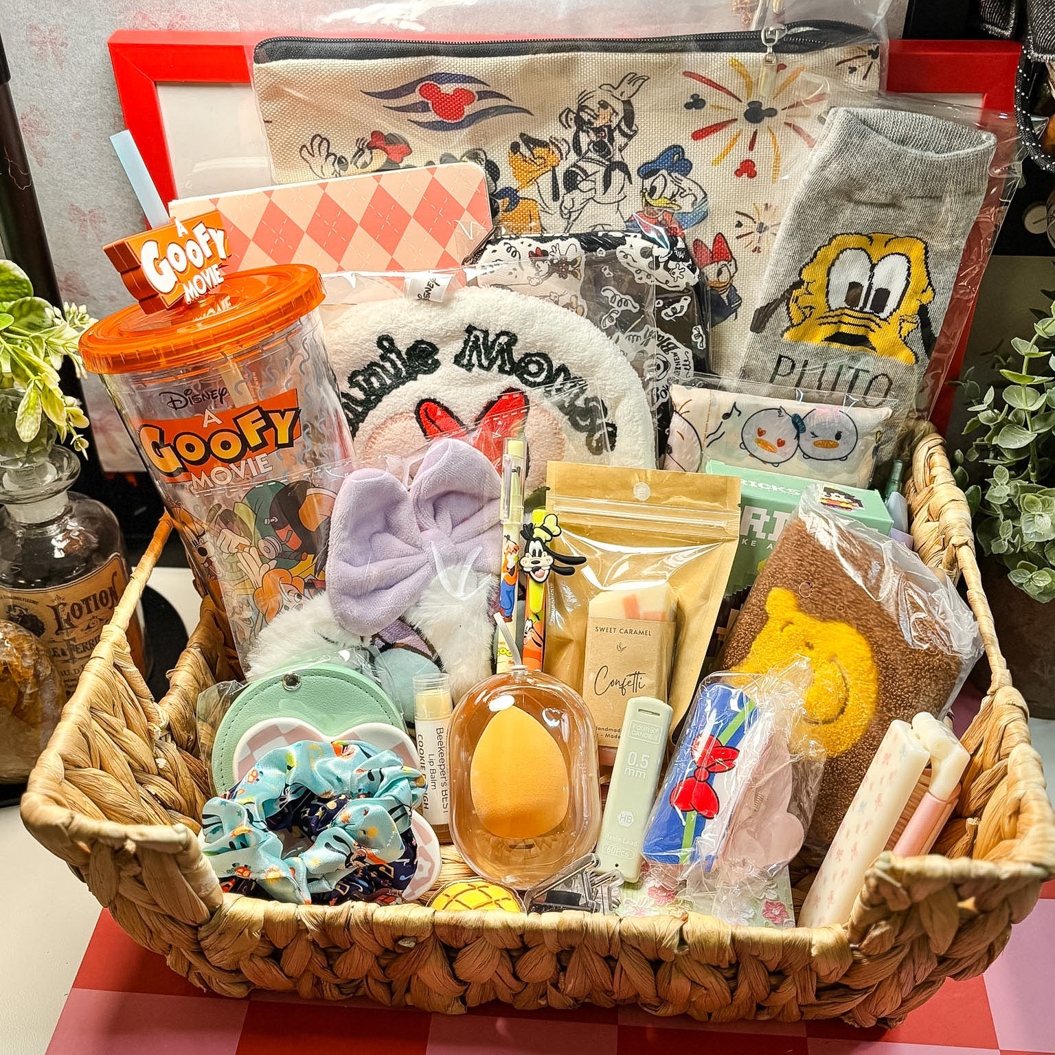 Darling Characters Scoop – CHARACTER
