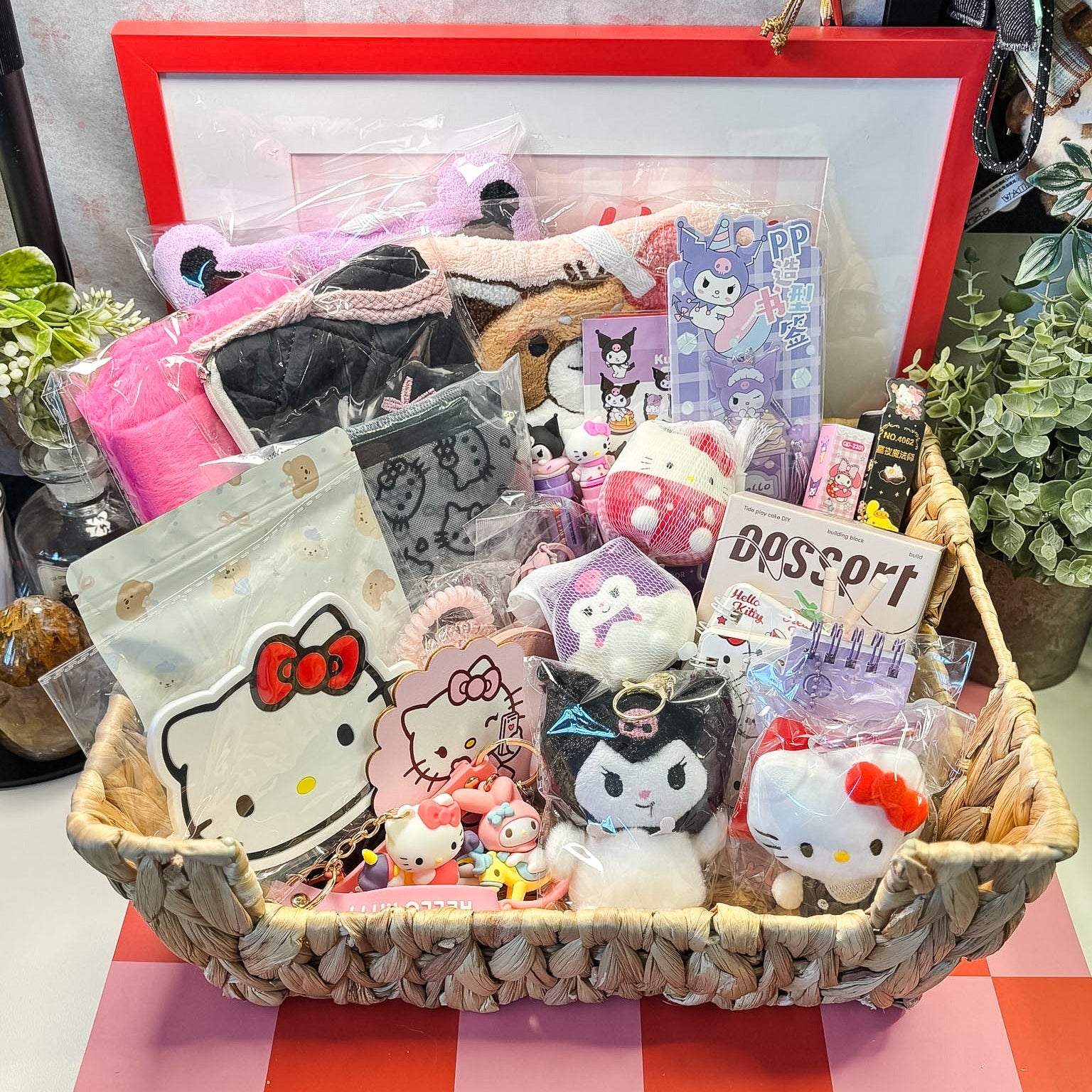 Darling Characters Scoop – CHARACTER