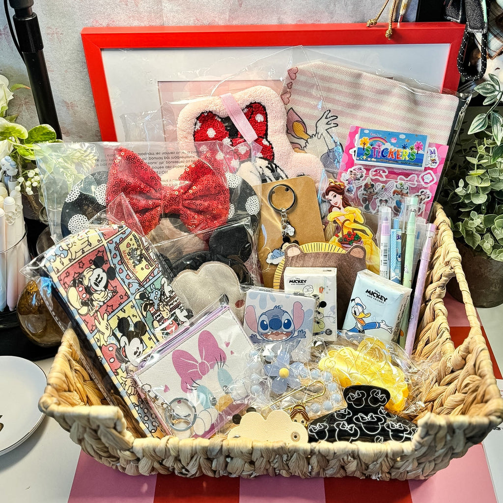 Darling Characters Scoop – CHARACTER