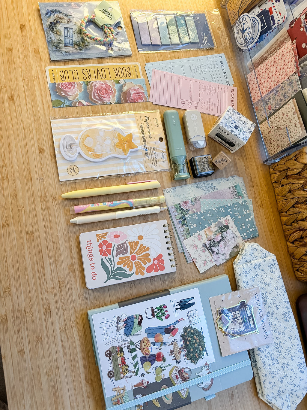 Mystery Bookish Bundle + Free Video