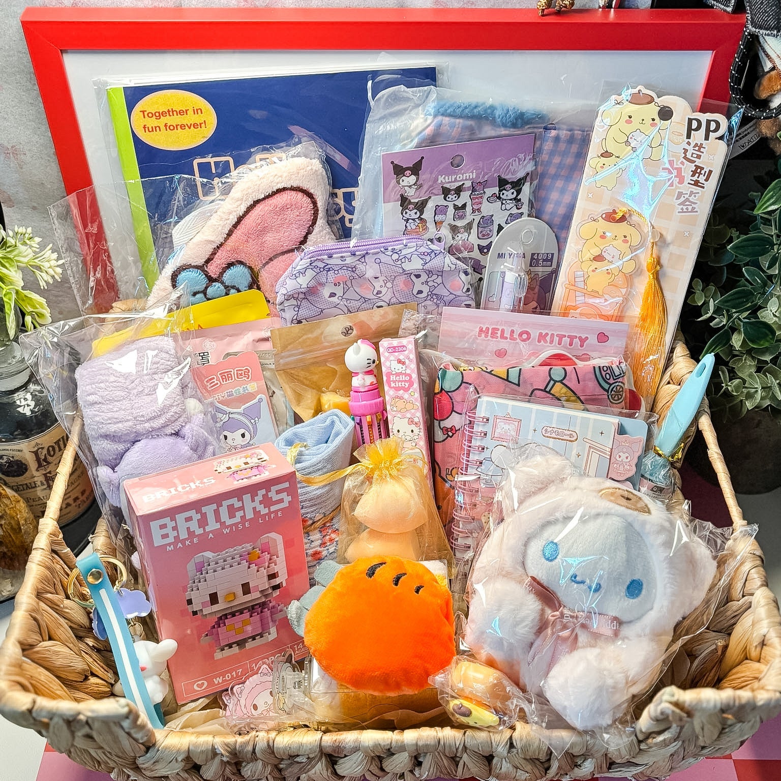 Darling Characters Scoop – CHARACTER