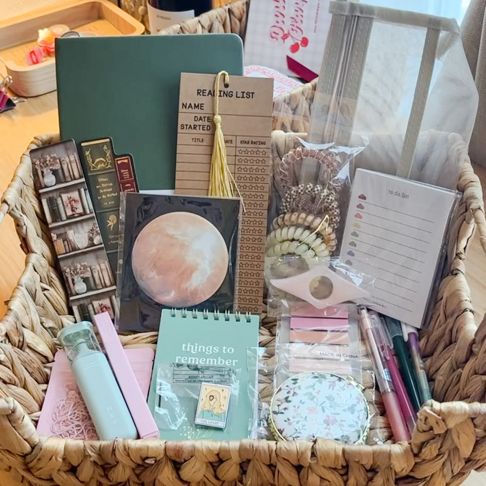 Mystery Bookish Bundle + Free Video